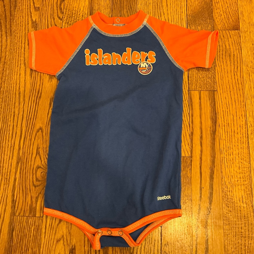 Reebok NHL NY Islanders Onesie 24 Months